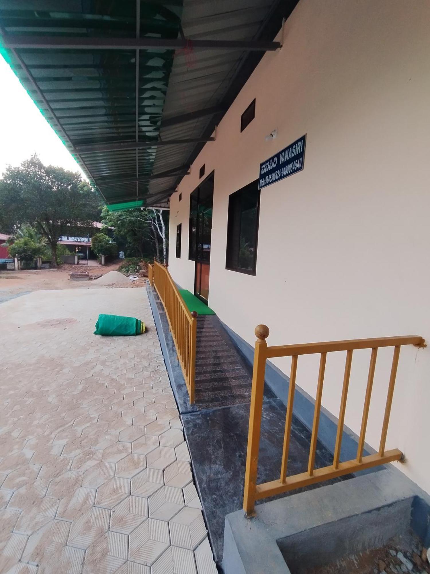 Vanasiri Cottage Dharmastala Luaran gambar